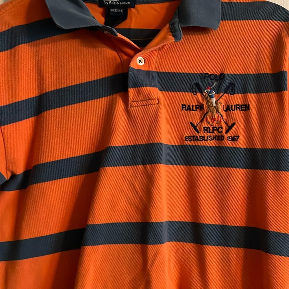 Nice Polo shirt. Short sleeved.